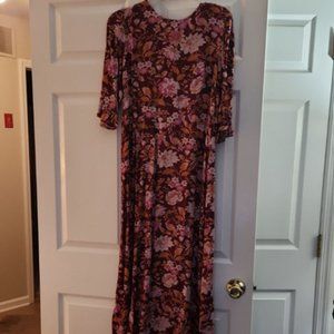 Women's Maxi dress Never worn